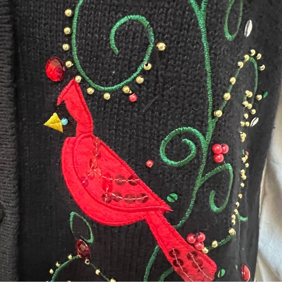 Embroidered Black Sweater Vest with Red Cardinals Size M - Picture 5 of 16